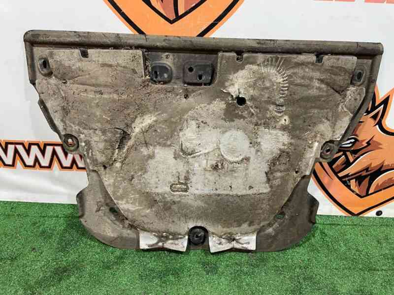 T4K10361 Rear underbody protection Jaguar I-Pace (2018-) Used cost 150 € in stock 4 pcs.