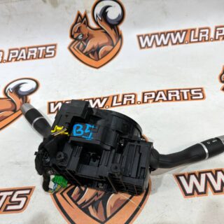 T4K11136 Steering column switch assembly Jaguar I-Pace X590 (2018-) USED cost 163,8 € in stock 1 pcs.