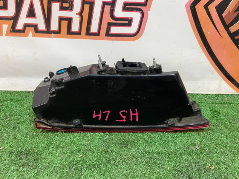 T4K16650 Left tailgate light Jaguar I-Pace (2018-) Used cost 200 € in stock 2 pcs.