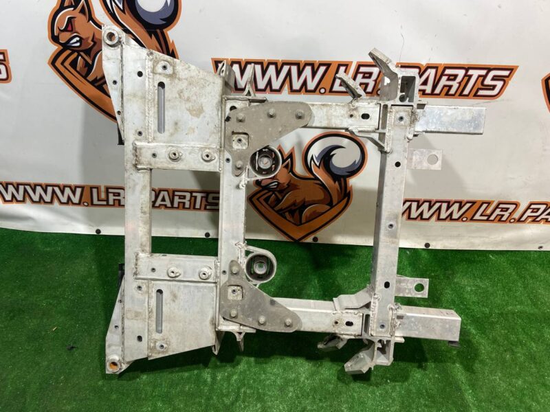 T4K1762 Front suspension beam Jaguar I-Pace X590 (2018-) Used cost 1 150 € in stock 3 pcs.
