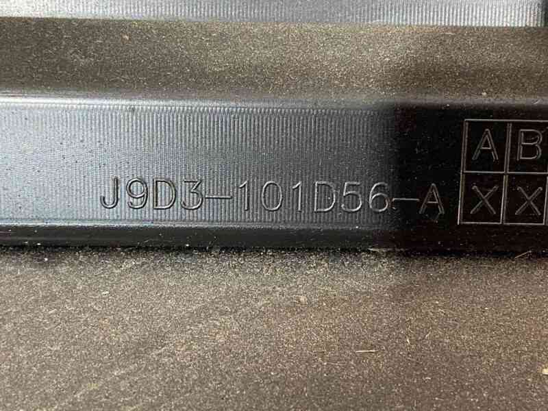 T4K2022 Threshold molding right Jaguar I-Pace (2018-) Used cost 70 € in stock 5 pcs.