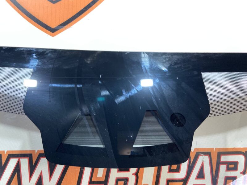 T4K20609 Windshield Jaguar I-Pace (2018-) used cost 700 € in stock 1 pcs.