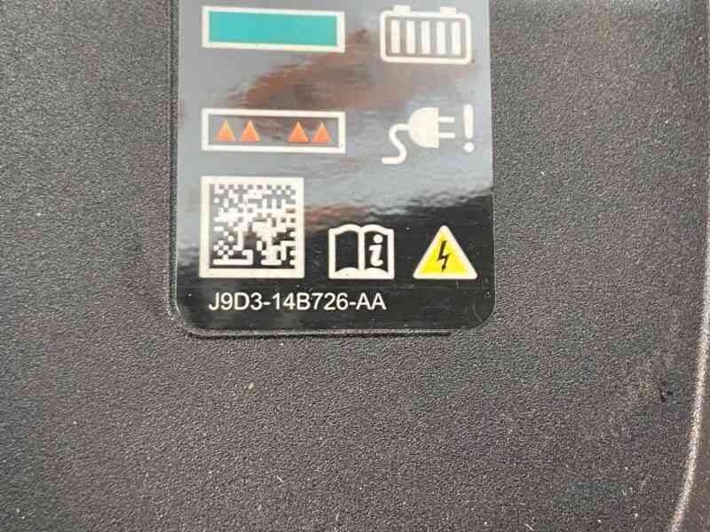 T4K4511 Charging port cover Jaguar I-Pace (2018-) used cost 140 € in stock 4 pcs.