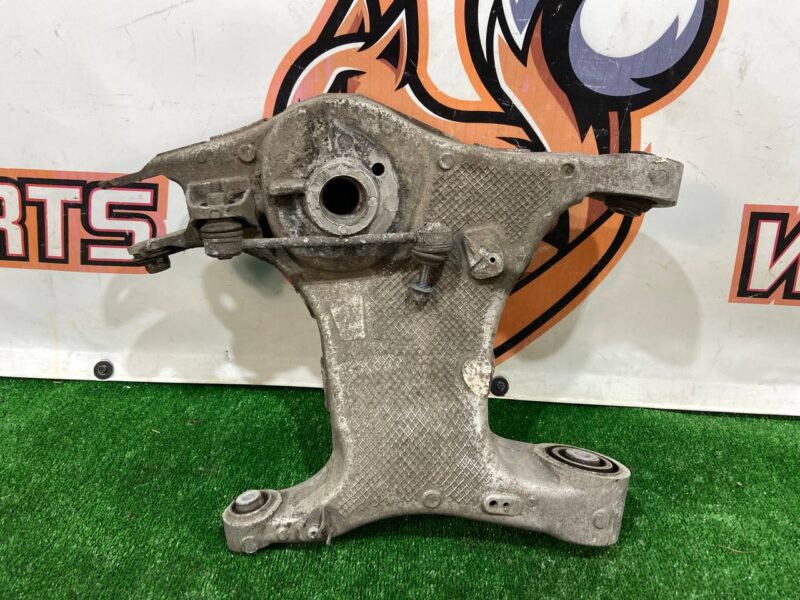 T4K4861 Rear right lower lever Jaguar I-Pace (2018-) USED cost 240 € in stock 1 pcs.