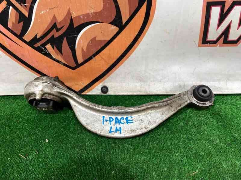 T4K5805 Front lower left control arm Jaguar I-Pace (2018-) Used cost 150 € in stock 7 pcs.