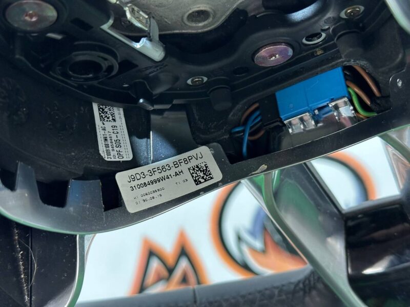 J9D1105 Steering wheel with AIR BAG and heating for Jaguar I-Pace X590 (2018-) Used cost 400 € in stock 6 pcs.