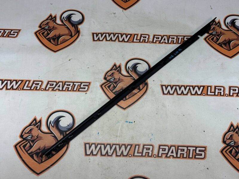 LR058486 Door molding rear left LAND ROVER DISCOVERY SPORT L550 2015- Used cost 25 € in stock 3 pcs.