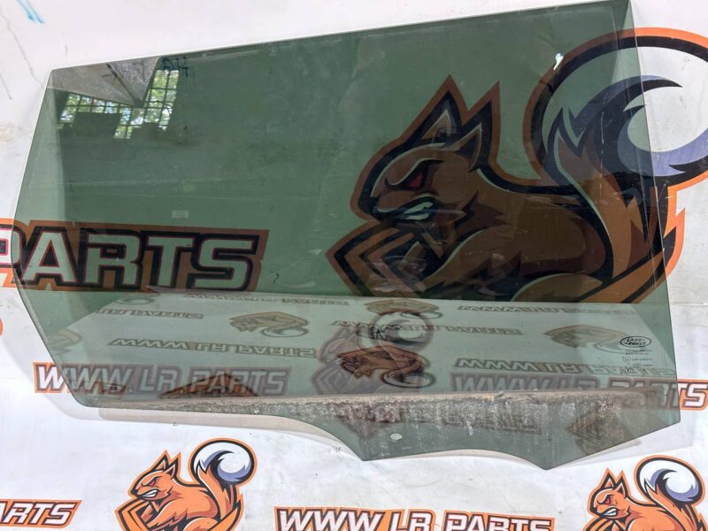 LR058834 Door glass rear right Land Rover Discovery Sport L550 Used cost 125 € in stock 7 pcs.