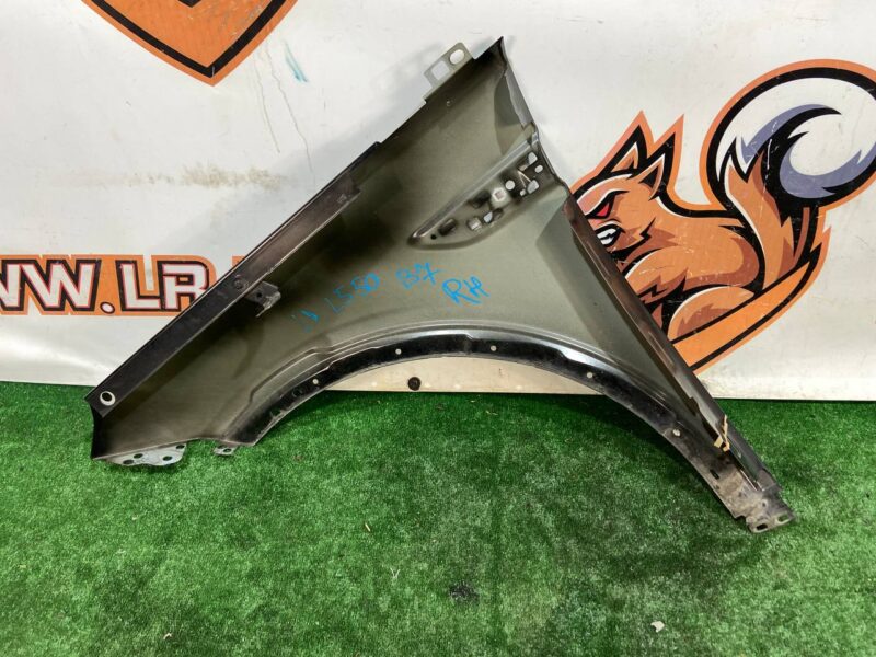 LR061383 Front right wing Land Rover Discovery Sport L550 (2015-) Used cost 300 € in stock 5 pcs.