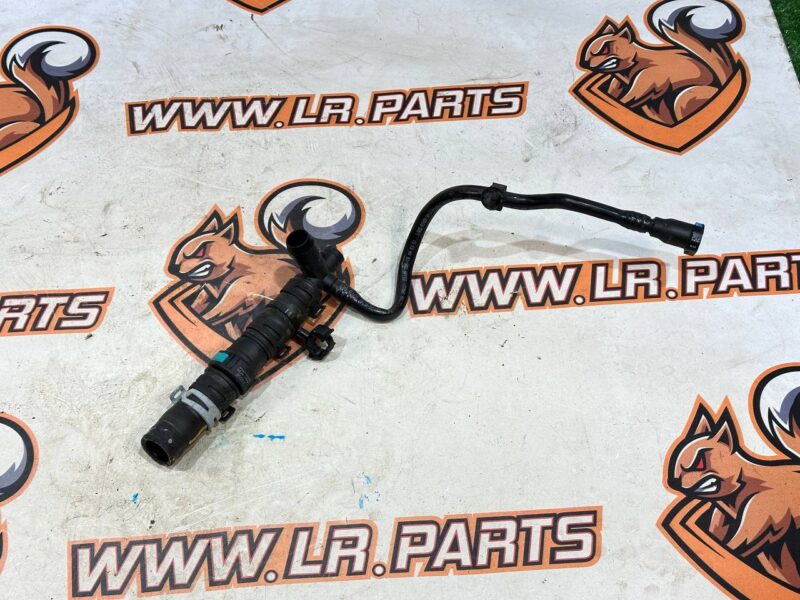 LR062457 Cooling system nozzle breather Range Rover Sport L494 (2014-2022) Used cost 25 € in stock 1 pcs.