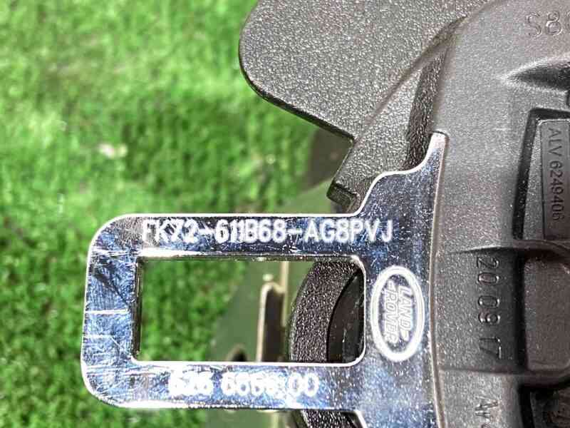 LR072154 Seat Belt Rear Right Land Rover Discovery Sport L550 (2015-) Used cost 100 € in stock 3 pcs.