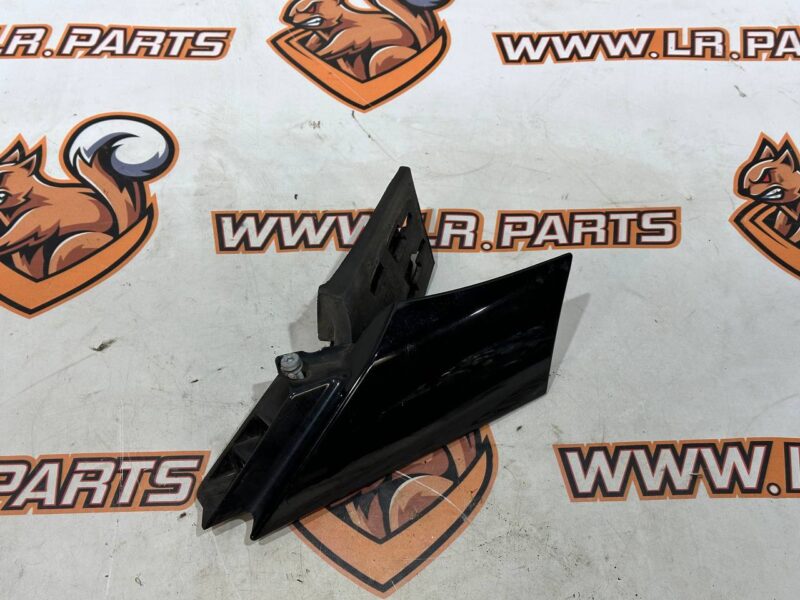 LR072487 Front left wing molding Land Rover Discovery Sport L550 (2015-) Used - Image 13