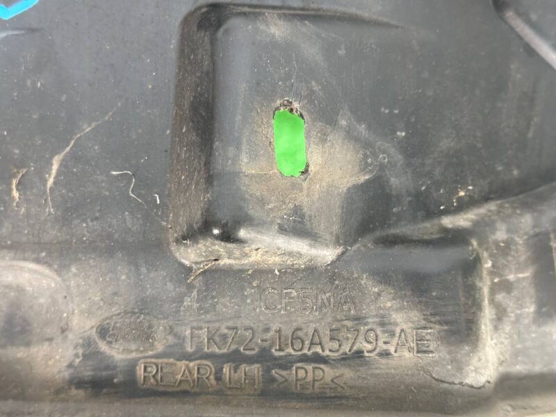LR073062 Front left mudguard (rear part) Land Rover Discovery Sport L550 (2015-) Used cost 60 € in stock 4 pcs.