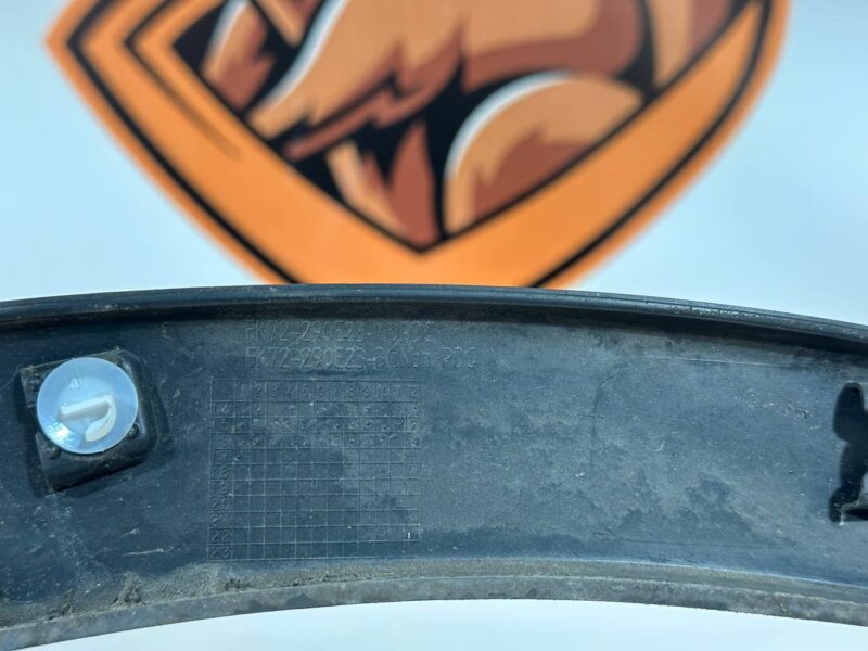 LR078878 Arch cover rear left Land Rover Discovery Sport L550 (2015-) Used cost 60 € in stock 1 pcs.