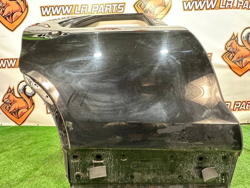 LR080197 door rear right Land Rover Discovery 5 Used - Image 17
