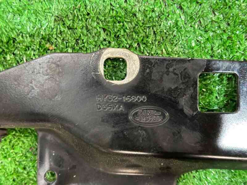 LR080203 Hood hinge right Land Rover Discovery 5 L462 (2017-) used - Image 17