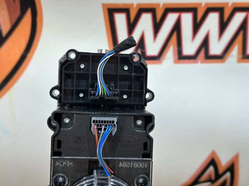 LR081361 Suspension control unit Land Rover Discovery 5 L462 (2017-) used cost 160 € in stock 1 pcs.