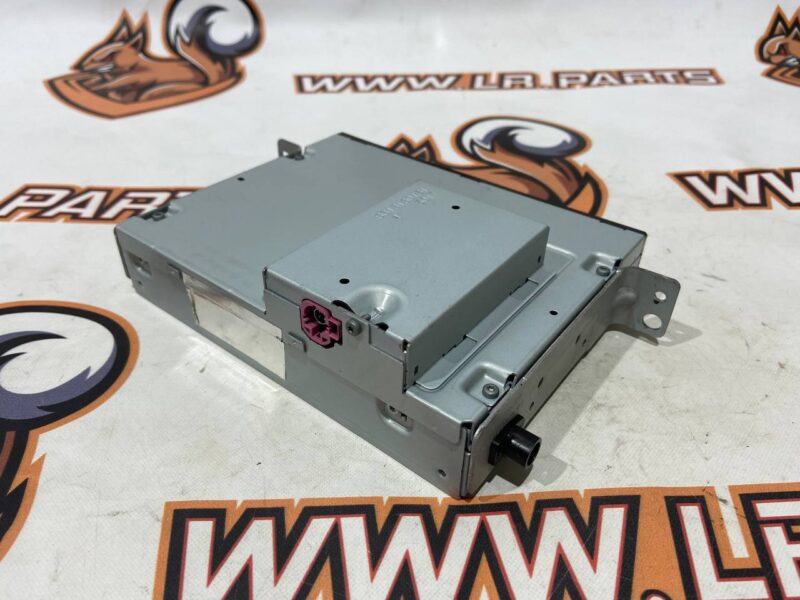 LR081462 CD player Land Rover Discovery 5 L462 (2017-) Used cost 100 € in stock 1 pcs.