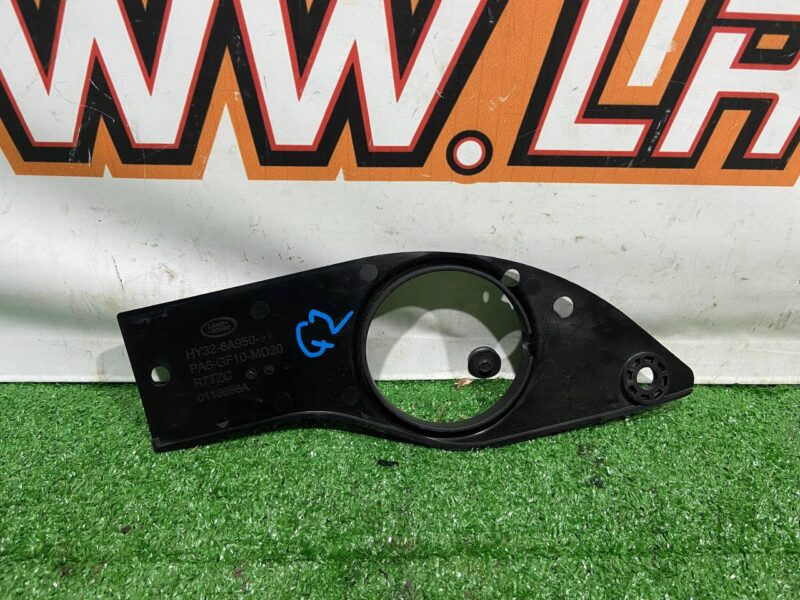 LR082523 Left engine compartment cover LAND ROVER DISCOVERY 5 (L462) Used cost 23,64 € in stock 1 pcs.