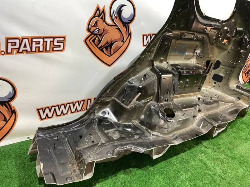 LR084290 Right rear quarter panel Land Rover Discovery 5 L462 (2017-) Used - Image 12