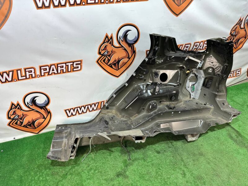 LR084654 Rear right quarter -2019 Land Rover Discovery Sport L550 (2015-) Used cost 500 € in stock 3 pcs.