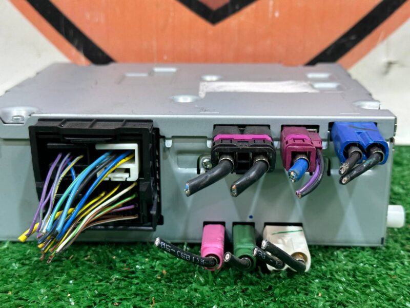 LR084665 Land Rover Discovery Sport L550 (2015-) Multimedia Control Unit Used cost 500 € in stock 2 pcs.