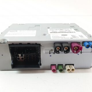 LR084665 Multimedia control unit LAND ROVER DISCOVERY SPORT L550 2015- Used cost 500 € in stock 1 pcs.