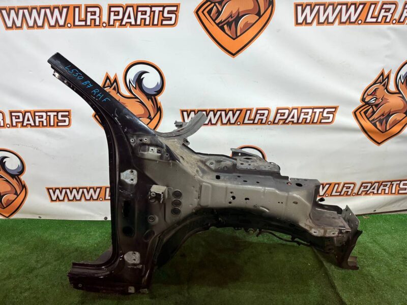 LR087697 Front right quarter Land Rover Discovery Sport L550 (2015-) Used cost 500 € in stock 4 pcs.