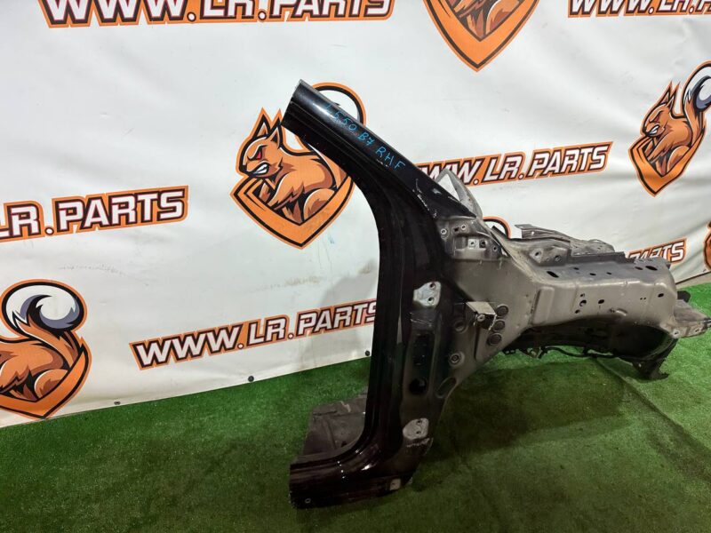 LR087697 Front right quarter Land Rover Discovery Sport L550 (2015-) Used cost 500 € in stock 4 pcs.