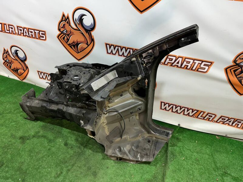 LR087697 Front right quarter Land Rover Discovery Sport L550 (2015-) Used cost 500 € in stock 4 pcs.