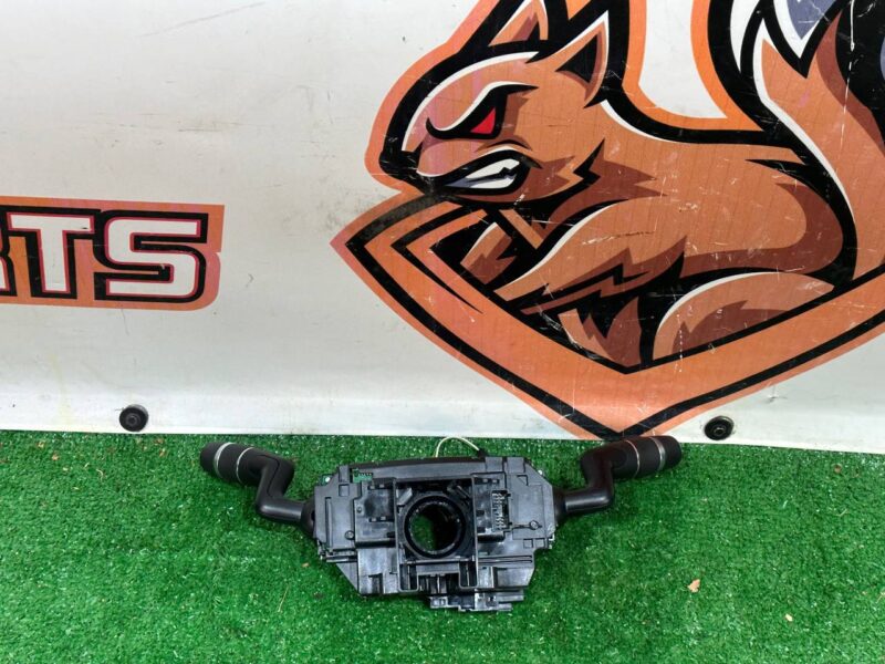 LR088266 Steering column switch assembly Land Rover Discovery Sport L550 (2015-) Used cost 100 € in stock 2 pcs.