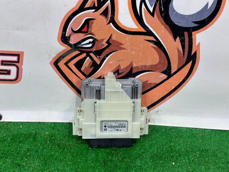 LR088575 Engine control unit Land Rover Discovery Sport L550 (2015-) used cost 200 € in stock 1 pcs.