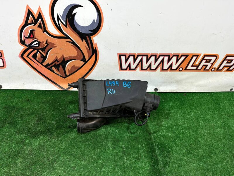 LR095789 Air filter housing right Range Rover Sport L494 (2014-2022) Used - Image 14