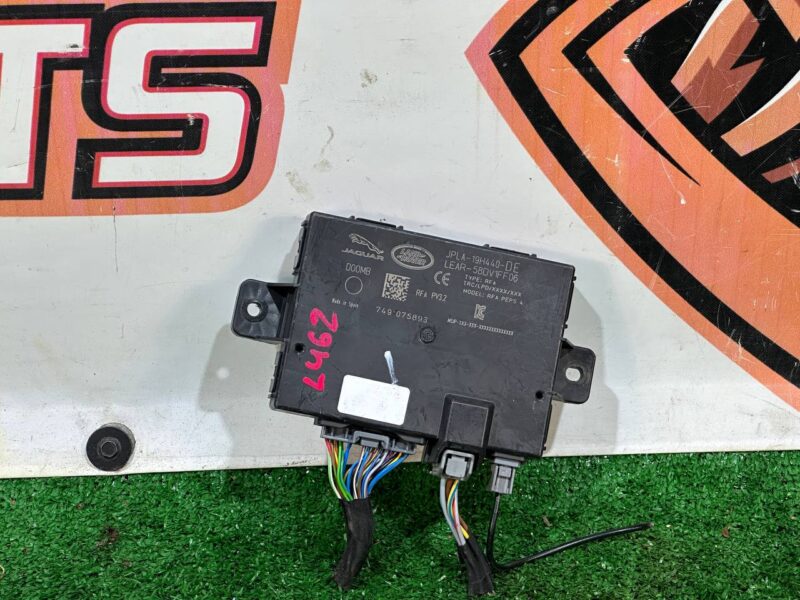 LR099141 Land Rover Discovery 5 L462 (2017-) Alarm Unit Used cost 75 € in stock 3 pcs.