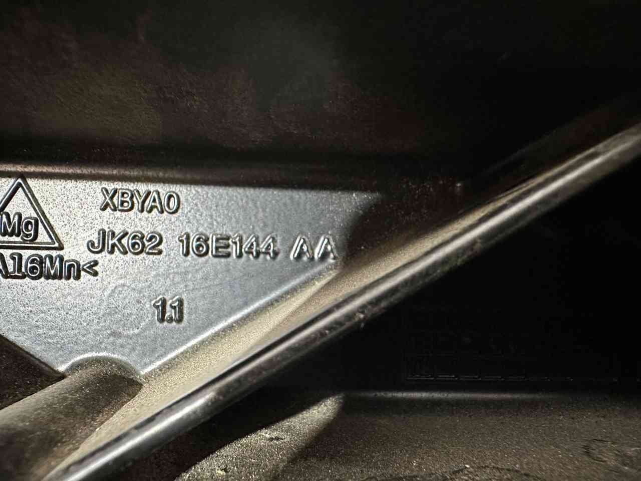 LR099687 Front panel TV Range Rover Sport L494 (2014-2022) Used - Image 17