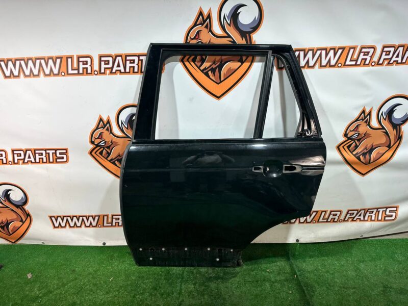 LR100511 Door rear left Range Rover L405 (2013-2021) used cost 715 € in stock 3 pcs.