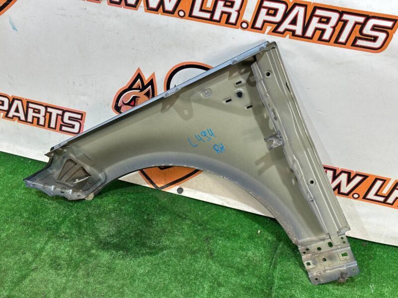 LR100544 Front right wing 2018- Range Rover Sport L494 (2014-2022) Used - Image 12