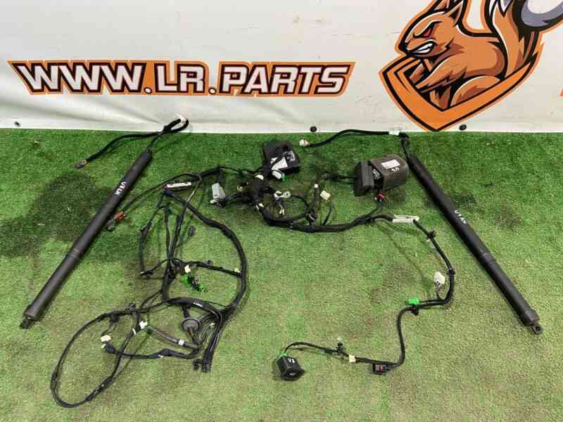 LR104902 Set of rear shock absorbers with wiring Land Rover Discovery Sport L550 (2015-) Used cost 500 € in stock 1 pcs.