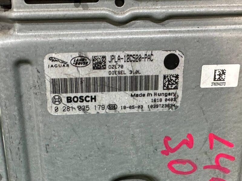LR106651 Engine control unit 3.0TD Land Rover Discovery 5 L462 (2017-) USED cost 380 € in stock 3 pcs.