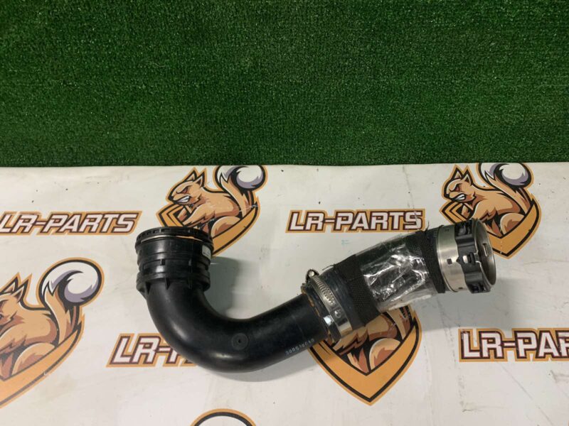 J9C7407 Intercooler pipe plastic Jaguar E-Pace X540 (2017-) Used cost 60 € in stock 1 pcs.