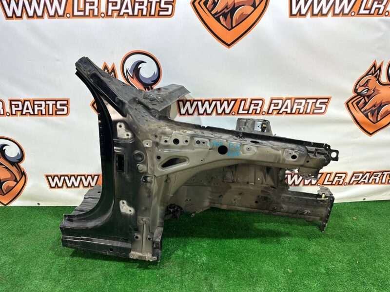 LR111045 Quarter front right Land Rover Discovery 5 L462 used cost 549,99 € in stock 1 pcs.