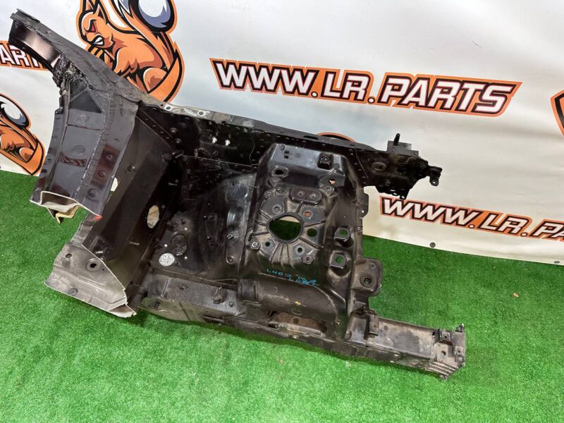 LR111046 Quarter front left fender Land Rover Discovery 5 L462 used cost 500 € in stock 1 pcs.