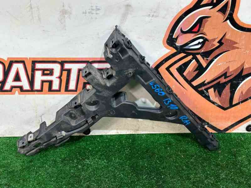 LR112657 Used RANGE ROVER VELAR (L560) bumper mounting bracket cost 38 € in stock 1 pcs.
