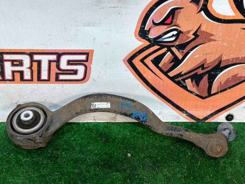 LR113307 Lever front left lower (front) Range Rover Sport L494 (2014-2022) USED cost 100 € in stock 16 pcs.