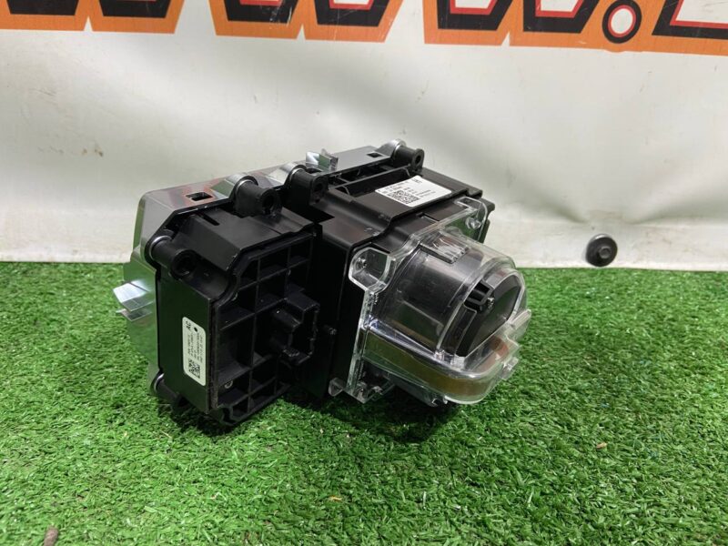 LR098561 Range Rover Sport L494 (2014-2022) Suspension Control Button Block Used - Image 12