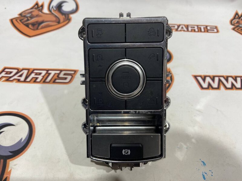 LR098561 Range Rover Sport L494 (2014-2022) Suspension Control Button Block Used cost 150 € in stock 3 pcs.