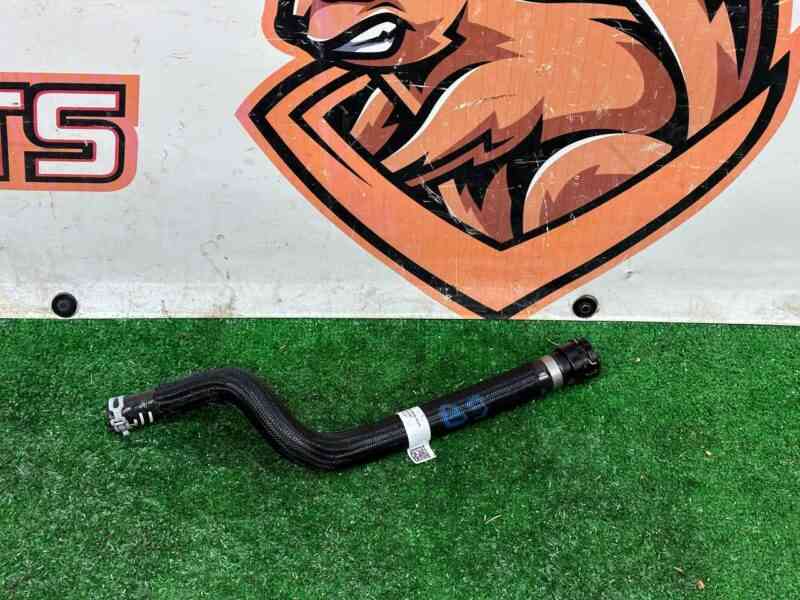 LR120559 Hose from water pump to intercooler Land Rover Discovery Sport L550 (2015-) Used cost 30 € in stock 1 pcs.