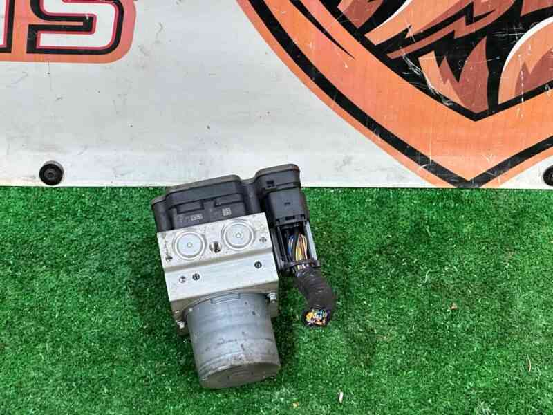 LR143166 ABS unit Land Rover Discovery 5 L462 (2017-) USED - Image 19