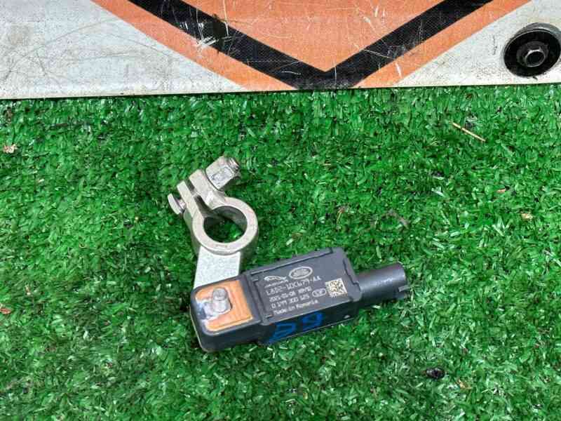 LR137753 Battery control terminal Range Rover Evoque New L551 (2019-) used cost 35 € in stock 1 pcs.