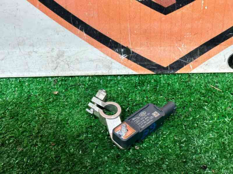 LR137753 Battery control terminal Range Rover Evoque New L551 (2019-) used cost 35 € in stock 1 pcs.